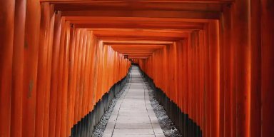 Fushimi Inari Shrine: Kyoto’s Enchanting Gateway to the Spiritual World